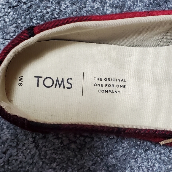 Toms - Picture 7 of 8